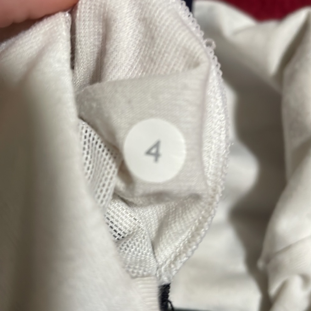 Lululemon Rest Less Tank Navy & white - Picture 4 of 5